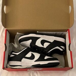 Nike Panda Dunks Low-Top Sneakers